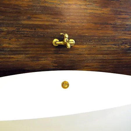 Liszt Studio Holiday Home Apartment